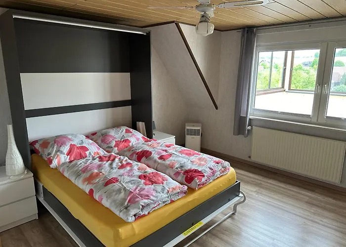 شقة Ferienwohnung Taunusnest